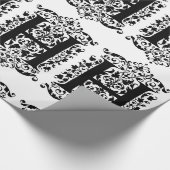 Monogram H Initiaal Black en White Floral Pattern Cadeaupapier (Hoek)