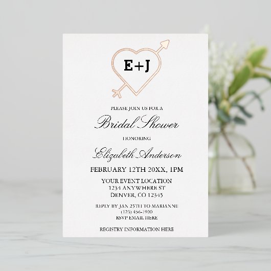 Monogram hart en Pijl-Vrijgezellenfeest Folie Uitnodiging (Staand Voorkant)