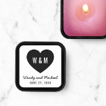 Monogram hart Modern Save the Date Wedding Vierkante Sticker<br><div class="desc">Modern monogram Save the Date Wedding square sticker met een hart. Personaliseer het door de plaatsaanduidingstekst te vervangen door uw gegevens. Klik op de knop "Aanpassen" voor meer opties zoals het lettertype en de lettergrootte wijzigen. *Het Zazzle-watermerk dat in het zoomvoorbeeld wordt weergegeven, wordt NIET weergegeven op het uiteindelijke afgedrukte...</div>