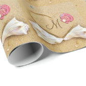 Monogram hart op de roosterroze schelpen cadeaupapier (Rol Hoek)