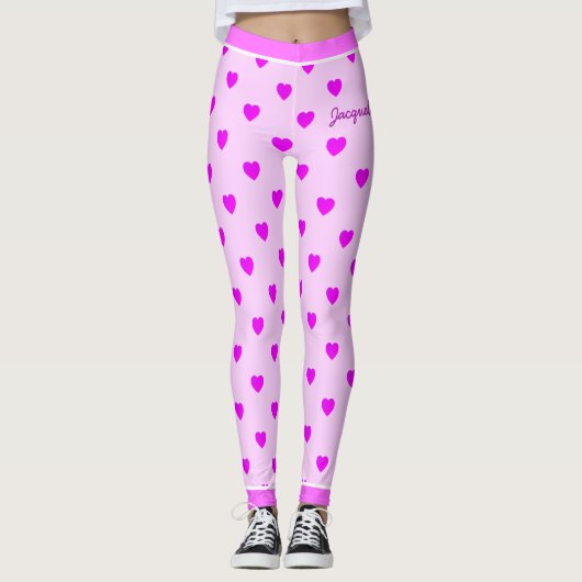 Monogram harten op roze leggings (Voorkant)