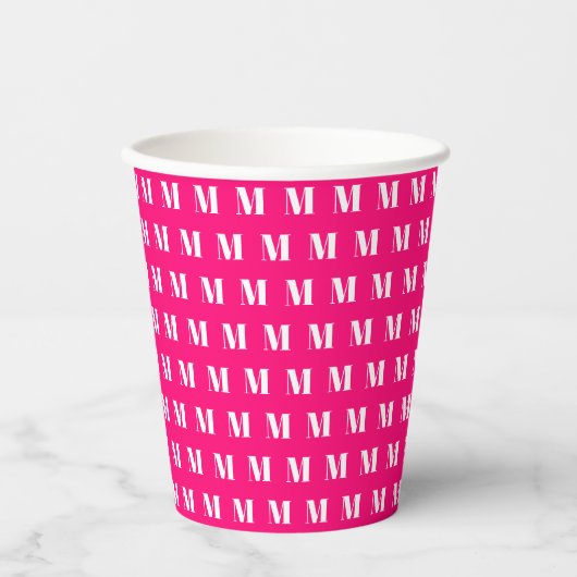 Monogram heet roze wit initiaal modern patroon papieren bekers (Voorkant)