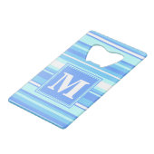 Monogram hemelblauwe strepen creditkaart flessenopener (Voorkant Gekanteld)
