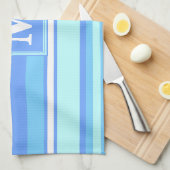 Monogram hemelblauwe strepen theedoek (Quarter Fold)