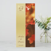 Monogram Herfstblad Huwelijksprogramma Uitnodiging (Staand voorkant)