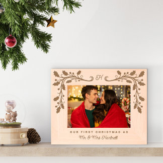 Monogram Holly Frame First Christmas as Mr & Mrs Gegraveerde Lijstjes
