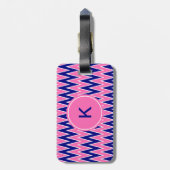 Monogram Hot Pink en Navy Blue Zigzag Pattern Bagagelabel (Achterkant verticaal)