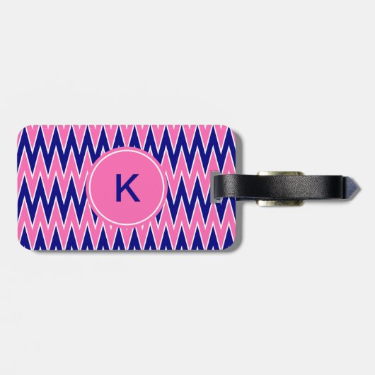Monogram Hot Pink en Navy Blue Zigzag Pattern Bagagelabel (Achterkant horizontaal)