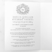 Monogram houtskool grijze bladeren bruiloft helema drieluik uitnodiging (Binnenzijde eerst)