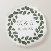 Monogram huwelijksdatum Eucalyptusbladeren Elegant Rond Kussen (Achterkant)