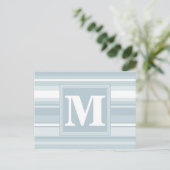Monogram ijsblauwe strepen briefkaart (Staand voorkant)