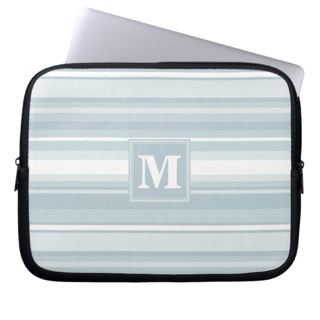 Monogram ijsblauwe strepen laptop sleeve (Voorkant)