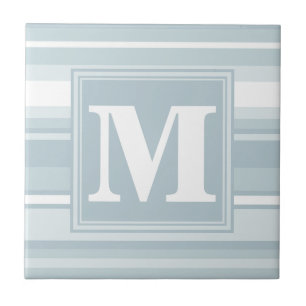 Monogram ijsblauwe strepen tegeltje
