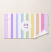 Monogram in witte cirkel pasta regenboogstrips bad handdoek (Handdoek)