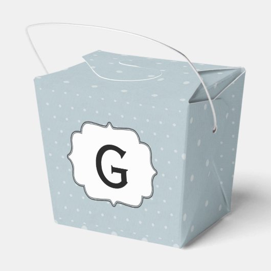 Monogram ingelijst op lichtblauw met witte stippen bedankdoosjes (Achterkant)