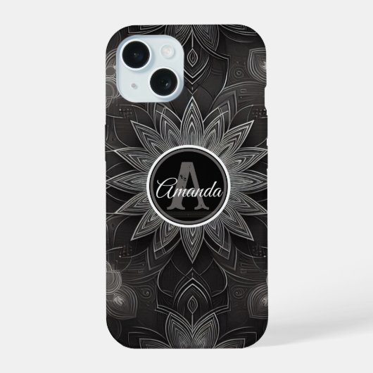 Monogram ingewikkelde zwarte en witte bloemen mand iPhone 15 case (Achterkant)