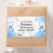 Monogram Initiaal A, Angel Wings & Halo met Clouds Etiket (Insitu)