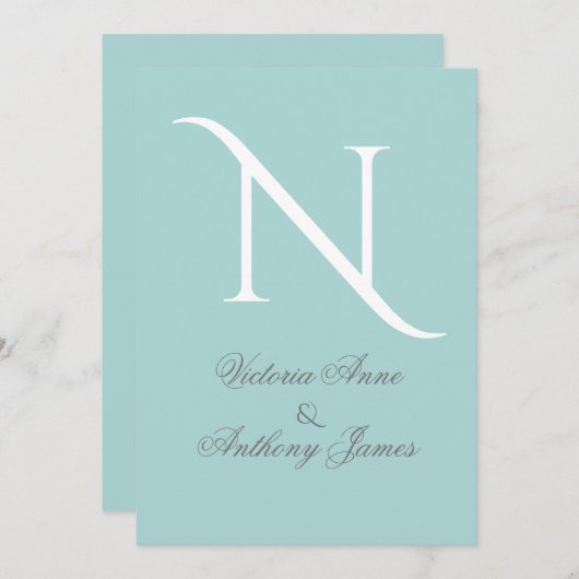 Monogram Initiaal Blue White Wedding Invitation Kaart (Voorkant / Achterkant)