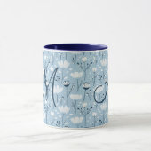 Monogram Initiaal Boho Blauw Witte Bloemen Trendy Mok (Midden)