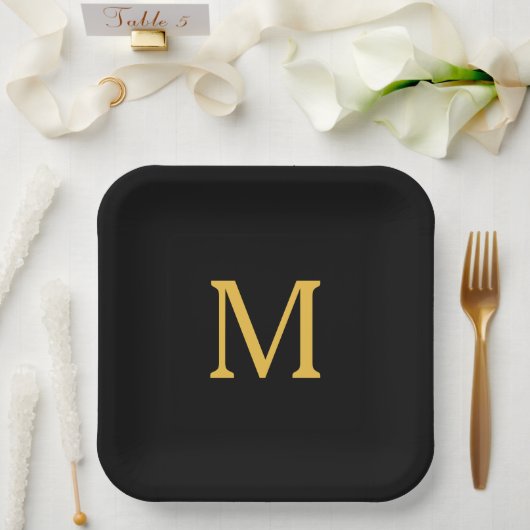 Monogram Initiaal Eigen naam Gold Golden Black Papieren Bordje (Huwelijk)