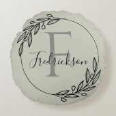 Monogram Initiaal en Familienaam Olijftak Rond Kussen (Voorkant)