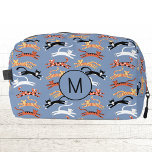 Monogram Initiaal Kitty Cat Gepersonaliseerd Toilettasje<br><div class="desc">Veel mooie kleine katten voor dierenvrienden. Originele kunst van Nic Squirrell. Wijzig het monogram initiaal om het te personaliseren.</div>