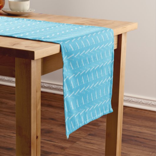 Monogram Initiaal letter A, Aqua blauw Korte Tafelloper (Voorbeeld)