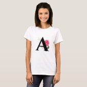 Monogram Initiaal Letter A in White Roze Rose T-shirt (Voorkant volledig)
