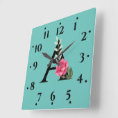 Monogram Initiaal Letter A in White Roze Rose Vierkante Klok (Hoek)