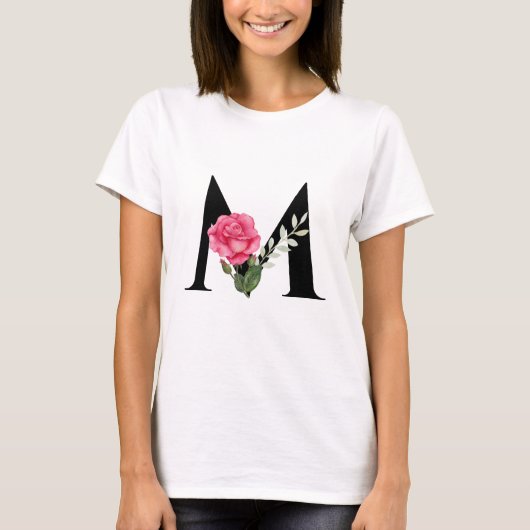 Monogram Initiaal Letter M in zwart met roze roos T-shirt (Voorkant)