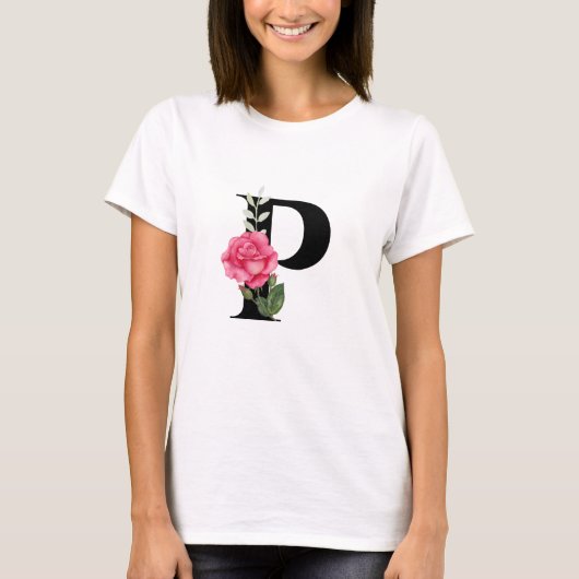 Monogram Initiaal Letter P in zwart met roze roos T-shirt (Voorkant)