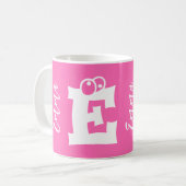 Monogram initiaal naam schrift modern roze koffiemok (Voorkant links)