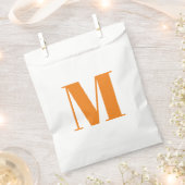 Monogram initiaal oranje wit aanpassen bedankzakje (Geknipt)