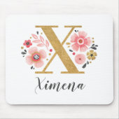 Monogram Initiaal Roze Girly Gold Letter Muismat (Voorkant)