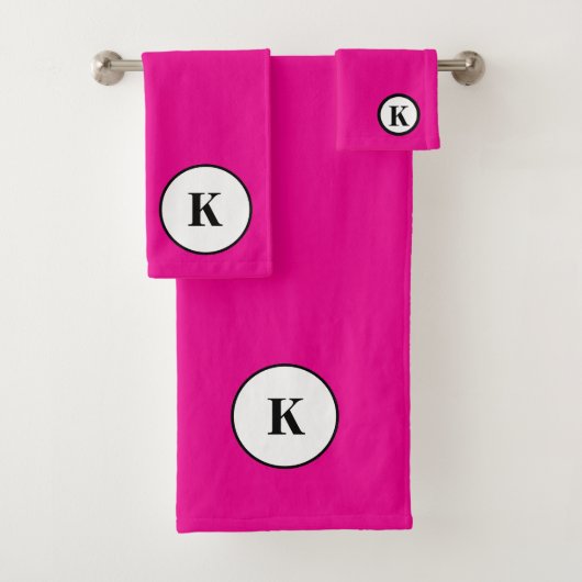 Monogram Initiaal Roze Zwart Kleurrijk Modern Bad Handdoek (Insitu)