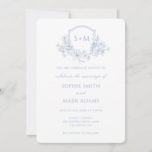 Monogram Initial Crest Dusty Blue Floral Wedding Kaart (Voorkant)