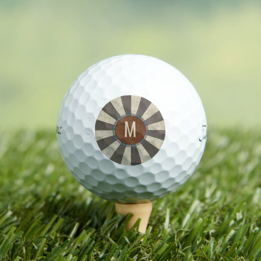 Monogram Initial Vintage Retro Sunburst  Golfballen (Insitu Shirt)