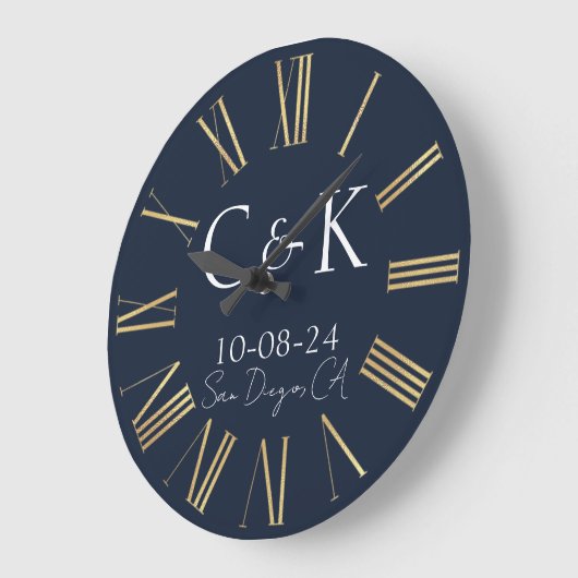 Monogram Initialen Navy Blue Bruiloft Grote Klok (Hoek)