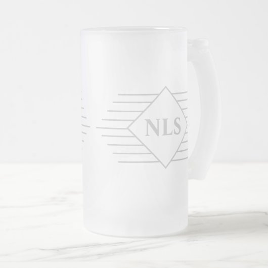 Monogram Initialen op een Matglas Bierpul (Voorkant rechts)