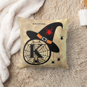 Monogram K Halloween Sky Witch Spiders Naam Kussen