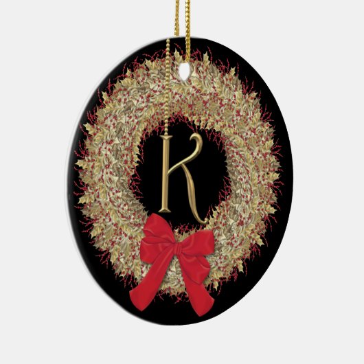 Monogram K Kerstmis met snowflakes Keramisch Ornament (Rechts)