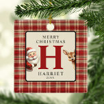 Monogram kerstboom keramisch ornament<br><div class="desc">Investeer in meer dan alleen decoratie dit feestelijke seizoen met onze schattige monogram boom ornamenten. Ontworpen met een nostalgische mix van plaid, Santa en zijn kleine rendier, lijsten ze persoonlijke elementen zoals de naam van uw kind en familiefoto. Gemaakt om uw vakantiefeesten te verrijken, worden deze ornamenten waardevolle memorabilia, die...</div>