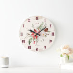 Monogram Kerstcadeau Rustieke Kerstmis Grote Klok<br><div class="desc">Verhoog uw vakantiedecor met onze , noodlijdende kerstwandklok - een tijdloos en charmant stuk dat een prachtige combinatie is van rustieke boerderijesthetiek met seizoensgebonden elegantie. Deze klok heeft een boeiend ontwerp versierd met wintergroen en een weelderig poinsettia boeket, dat de betovering van de feestdagen oproept. Perfect voor iedereen, deze klok...</div>