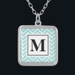 Monogram Ketting<br><div class="desc">Blauw en wit Chevron golven patroon Monogram met uw initiaal</div>