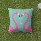 Monogram Kissend Flamingo Turquoise Outdoor Pillow Buitenkussen (Gras)