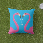 Monogram Kissend Flamingos Blue OutdoorPillow Buitenkussen (Gras)