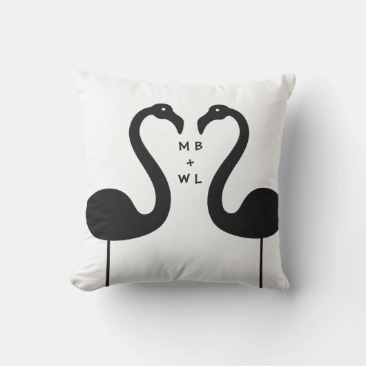 Monogram Kissend Flamingos White Outdoor Pillow Buitenkussen (Voorkant)