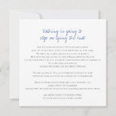 Monogram klassieke blauwe bladeren trouw livestrea aankondiging (Achterkant)