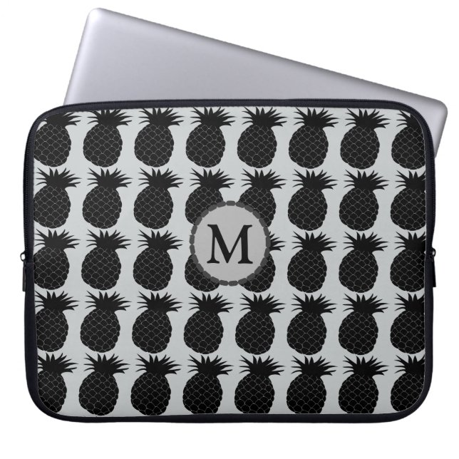 Monogram klassieke zwarte en witte anananassaplant laptop sleeve (Voorkant)