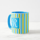 Monogram kleurig blauw en groen strippatroon mok (Voorkant links)